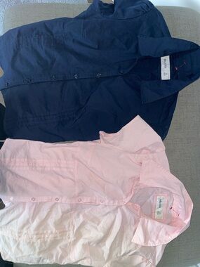 Y2k grunge Hollister Dark Navy + Light Pink Short Sleeve Button-Up Blouses